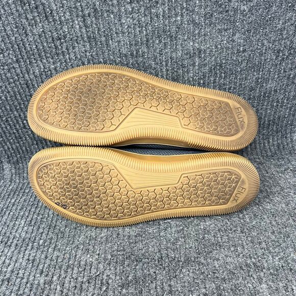 Athletic_Shoes